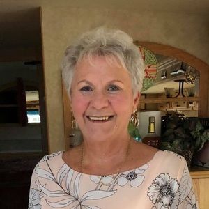 Meet your Posher, Laraine